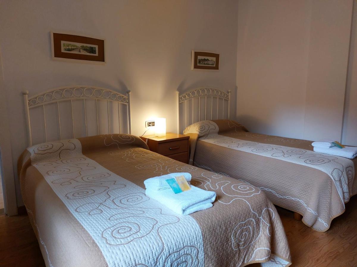 Hospederia Externa Del Monasterio Hotel ซาโมส ภายนอก รูปภาพ