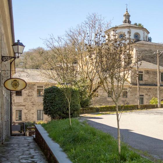 Hospederia Externa Del Monasterio Hotel ซาโมส ภายนอก รูปภาพ